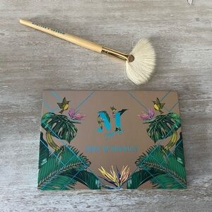 Morphe x Bretman Babe In Paradise Highlighter Palette + Fan Brush - NEW IN BOX!